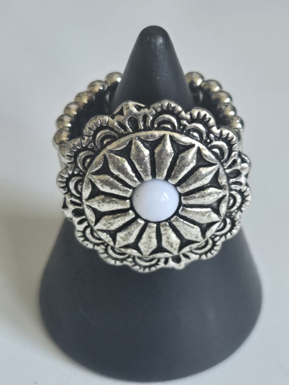 Ring - Picture 5 of 6